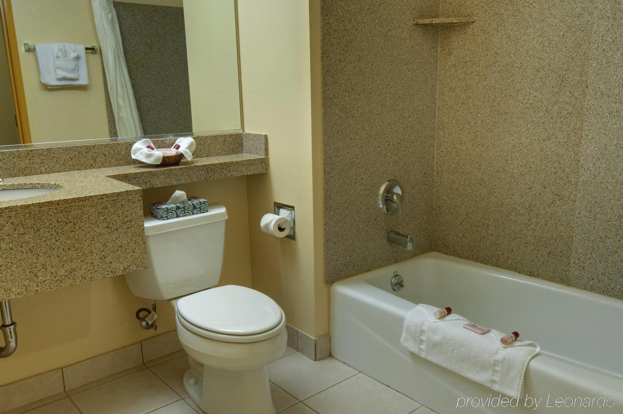 H3 Inn & Suites - Lax Airport - Los Angeles Inglewood Bilik gambar