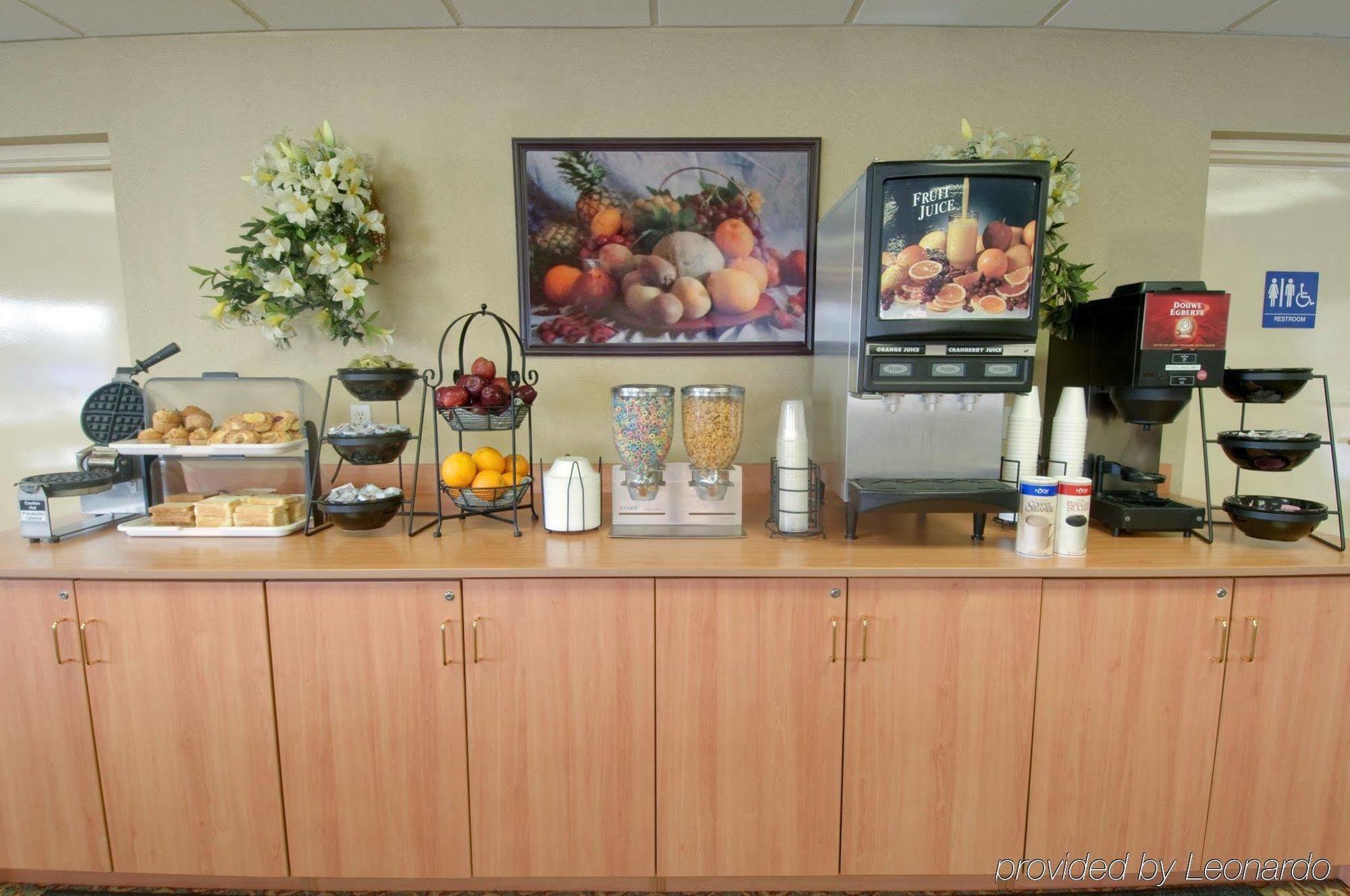 H3 Inn & Suites - Lax Airport - Los Angeles Inglewood Restoran gambar