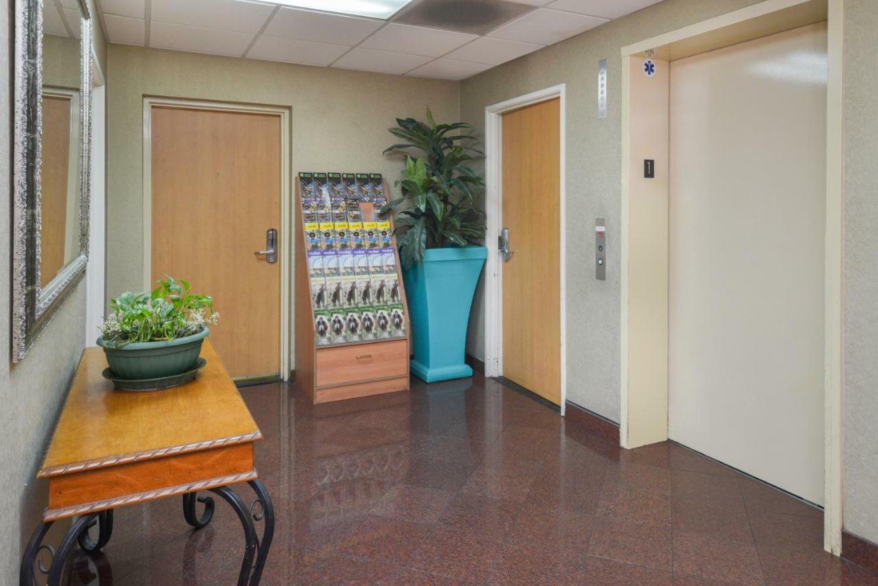 H3 Inn & Suites - Lax Airport - Los Angeles Inglewood Luaran gambar